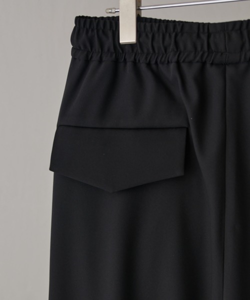 CULLNI（クルニ）の「【CULLNI exclusive for Lui's】イージーカーゴパンツ（カーゴパンツ・メンズ・キナリ/ブラック/チャコールグレー・1/2）」の16枚目の写真