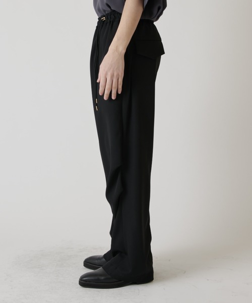 CULLNI(クルニ)の「【CULLNI exclusive for Lui's】イージーカーゴパンツ(カーゴパンツ・メンズ・キナリ/ブラック/チャコールグレー・1/2)」の18枚目の写真