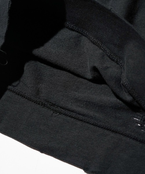 THRIFTY LOOK(スリフティールック)の「THRIFTY LOOK / スリフティールック WORN-OUT RAGLAN CREW SWEAT ダメージ加工 ラグランスリーブ クルーネックスウェット(スウェット・メンズ・ブラック/ブラウン系/ヘザーグレー・MEDIUM/LARGE/X-LARGE)」の13枚目の写真