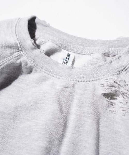 THRIFTY LOOK(スリフティールック)の「THRIFTY LOOK / スリフティールック WORN-OUT RAGLAN CREW SWEAT ダメージ加工 ラグランスリーブ クルーネックスウェット(スウェット・メンズ・ブラック/ブラウン系/ヘザーグレー・MEDIUM/LARGE/X-LARGE)」の16枚目の写真