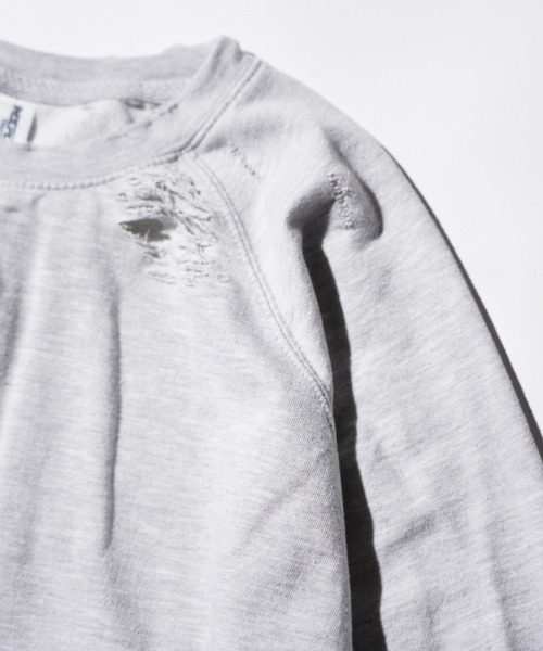 THRIFTY LOOK(スリフティールック)の「THRIFTY LOOK / スリフティールック WORN-OUT RAGLAN CREW SWEAT ダメージ加工 ラグランスリーブ クルーネックスウェット(スウェット・メンズ・ブラック/ブラウン系/ヘザーグレー・MEDIUM/LARGE/X-LARGE)」の17枚目の写真