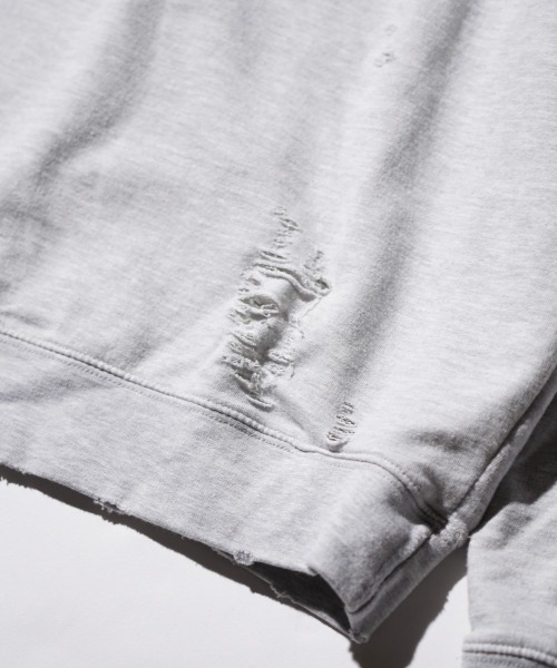 THRIFTY LOOK(スリフティールック)の「THRIFTY LOOK / スリフティールック WORN-OUT RAGLAN CREW SWEAT ダメージ加工 ラグランスリーブ クルーネックスウェット(スウェット・メンズ・ブラック/ブラウン系/ヘザーグレー・MEDIUM/LARGE/X-LARGE)」の19枚目の写真