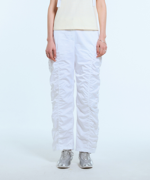 LARTIGENT（ラーティゼン）の「L11 SHIRRING NYLON PANTS(WHITE)（その他パンツ・レディース・その他・S/M）」の5枚目の写真