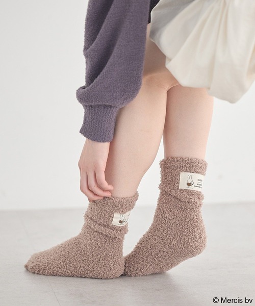 earth music&ecology(アースミュージックアンドエコロジー)の「miffy /earth タグ付モコモコソックス(ソックス/靴下・レディース・アイボリー/ブラウン・FREE)」の5枚目の写真
