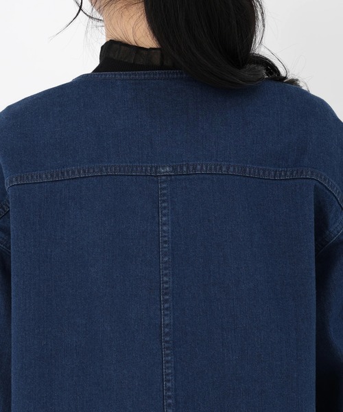 STRAWBERRY-FIELDS（ストロベリーフィールズ）の「アリコットストレッチ_ポケットディテールデニムジャケット（デニムジャケット・レディース・ブルー・2）」の6枚目の写真