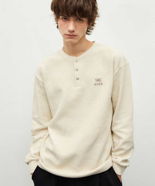 GAKKAI UNIONS(ガッカイユニオンズ)の「リブヘンリーネックワッフルロングスリーブベージュ(Tシャツ/カットソー・メンズ・その他・M/L/XL)」の1枚目の写真