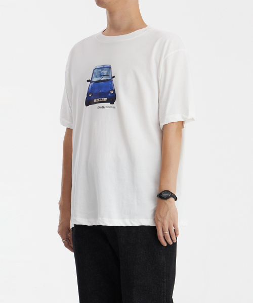 1011GALLERY(ワンゼロワンワンギャラリー)の「Gallery Blue Car T-shirt_White(Tシャツ/カットソー・レディース・その他・S/M/L)」の4枚目の写真