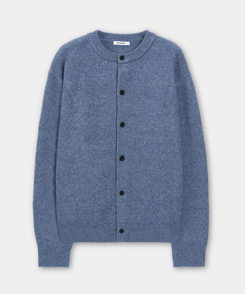 EXCONTAINER(エックスコンテナ)の「ミニマルボタンラウンドネッククロップカーディガン (BLUE)(カーディガン/ボレロ・メンズ・その他・X-LARGE/LARGE/MEDIUM)」の3枚目の写真