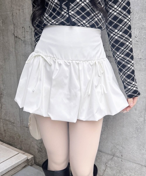 INGNI（イング）の「リボンバルーンミニスカパン（スカート・レディース・ベージュ/ブラック/オフホワイト・FREE）」の2枚目の写真