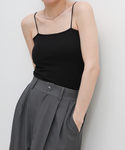 select MOCA(セレクトモカ)の「【機能素材】カップ付きドライタッチベアキャミソール(キャミソール・レディース・オフホワイト/ブラック・SMALL/MEDIUM/LARGE)」の2枚目の写真