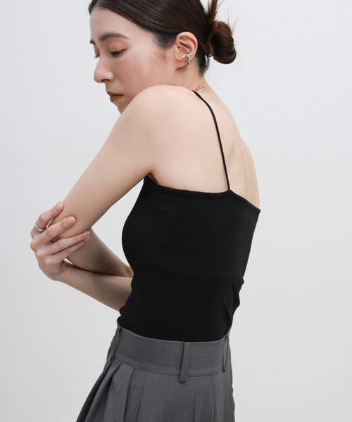 select MOCA(セレクトモカ)の「【機能素材】カップ付きドライタッチベアキャミソール(キャミソール・レディース・オフホワイト/ブラック・SMALL/MEDIUM/LARGE)」の15枚目の写真