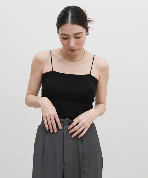 select MOCA(セレクトモカ)の「【機能素材】カップ付きドライタッチベアキャミソール(キャミソール・レディース・オフホワイト/ブラック・SMALL/MEDIUM/LARGE)」の14枚目の写真