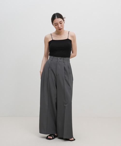 select MOCA(セレクトモカ)の「【機能素材】カップ付きドライタッチベアキャミソール(キャミソール・レディース・オフホワイト/ブラック・SMALL/MEDIUM/LARGE)」の4枚目の写真