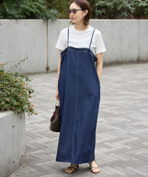 SLOBE IENA(スローブイエナ)の「LEDENIM ナローフレアデニムジャンパースカート(ワンピース・レディース・ブラック/ネイビー・36/38)」の2枚目の写真