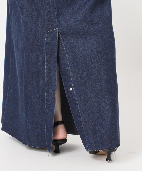 SLOBE IENA(スローブイエナ)の「LEDENIM ナローフレアデニムジャンパースカート(ワンピース・レディース・ブラック/ネイビー・36/38)」の3枚目の写真