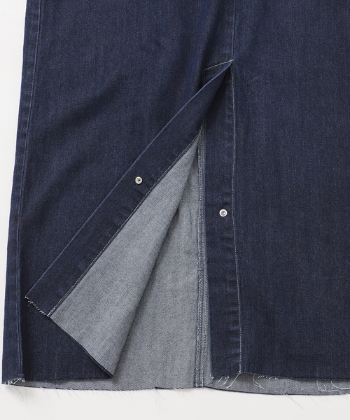 SLOBE IENA(スローブイエナ)の「LEDENIM ナローフレアデニムジャンパースカート(ワンピース・レディース・ブラック/ネイビー・36/38)」の10枚目の写真