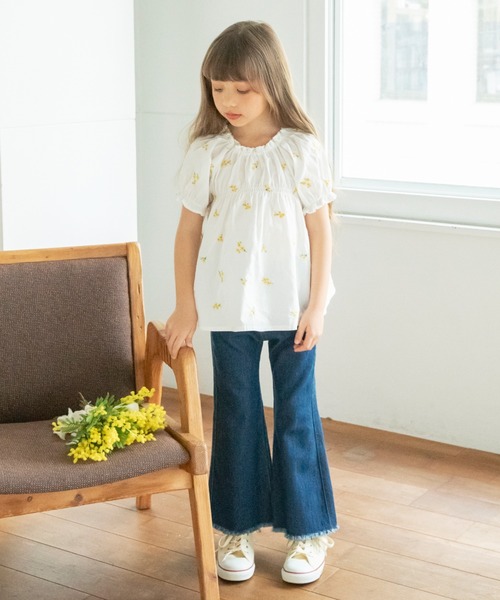 BRANSHES（ブランシェス）の「裾フリンジフレアデニムパンツ（デニムパンツ・キッズ・ネイビー/チャコールグレー/ブルー・150/130/110/100/90/140/120）」の5枚目の写真