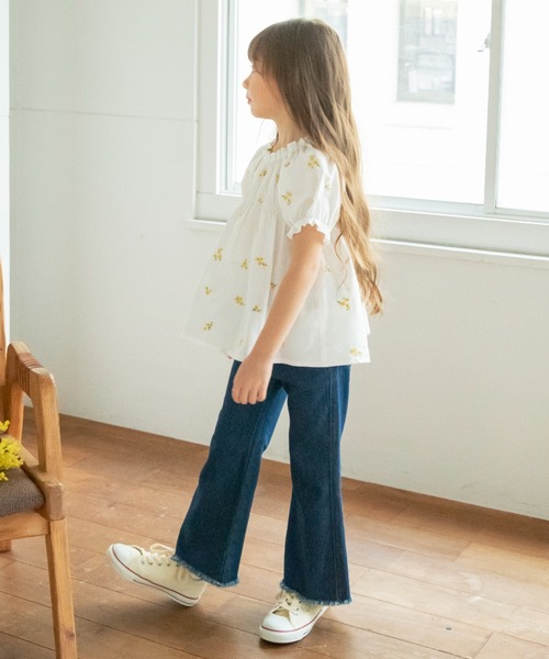 BRANSHES（ブランシェス）の「裾フリンジフレアデニムパンツ（デニムパンツ・キッズ・ネイビー/チャコールグレー/ブルー・150/130/110/100/90/140/120）」の6枚目の写真