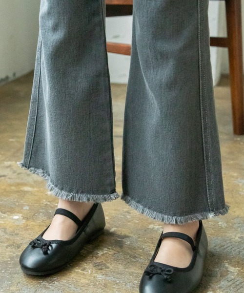 BRANSHES（ブランシェス）の「裾フリンジフレアデニムパンツ（デニムパンツ・キッズ・ネイビー/チャコールグレー/ブルー・150/130/110/100/90/140/120）」の13枚目の写真