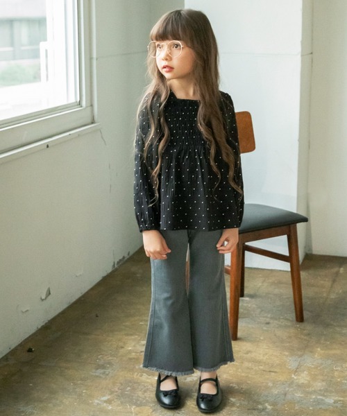 BRANSHES（ブランシェス）の「裾フリンジフレアデニムパンツ（デニムパンツ・キッズ・ネイビー/チャコールグレー/ブルー・150/130/110/100/90/140/120）」の10枚目の写真