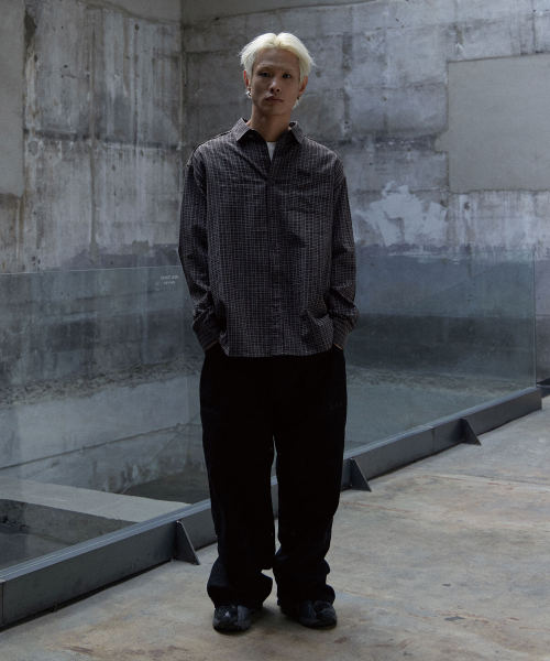 TONY LAWRENCE(トニーローレンス)の「カットオフチェックシャツブラック(シャツ/ブラウス・レディース・その他・LARGE/MEDIUM/SMALL)」の2枚目の写真