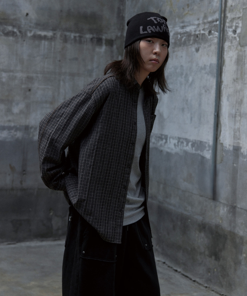 TONY LAWRENCE(トニーローレンス)の「カットオフチェックシャツブラック(シャツ/ブラウス・レディース・その他・LARGE/MEDIUM/SMALL)」の4枚目の写真