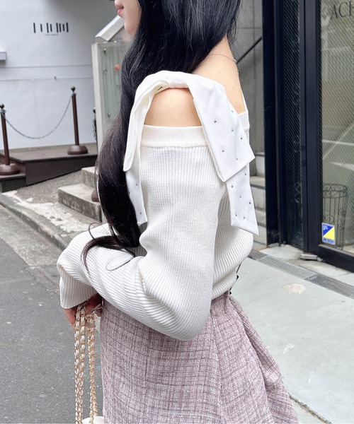 INGNI(イング)の「ワンショルビジュー付肩リボンニット(ニット/セーター・レディース・オフホワイト/ブラック/グレー・M)」の7枚目の写真