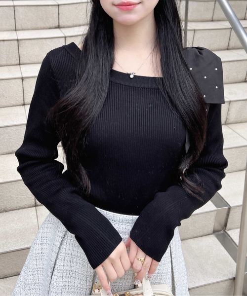 INGNI(イング)の「ワンショルビジュー付肩リボンニット(ニット/セーター・レディース・オフホワイト/ブラック/グレー・M)」の12枚目の写真