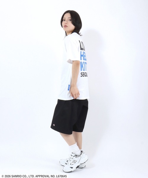 sanrio(サンリオ)の「HELLO KITTY LOVE SEQUENZ TEE/ハローキティ エンジェルプリント ハートラインストーンTシャツ/ピチT・ビッグシルエット(Tシャツ/カットソー・レディース・ブラック/ホワイト・S/M/L)」の11枚目の写真
