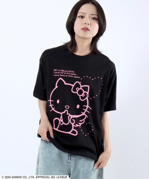 sanrio(サンリオ)の「HELLO KITTY LOVE SEQUENZ TEE/ハローキティ エンジェルプリント ハートラインストーンTシャツ/ピチT・ビッグシルエット(Tシャツ/カットソー・レディース・ブラック/ホワイト・S/M/L)」の15枚目の写真