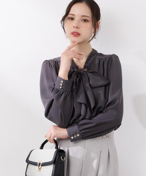 PROPORTION BODY DRESSING(プロポーションボディドレッシング)の「<ウォッシャブル>ラッフルリボンブラウス / 1216110001(シャツ/ブラウス・レディース・ダークグレー/ピンク/ホワイト系その他・MEDIUM/SMALL)」の1枚目の写真