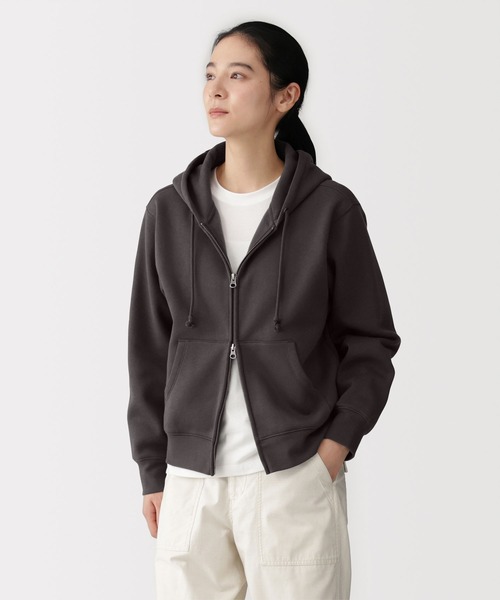 無印良品（ムジルシリョウヒン）の「婦人　スウェットフルジップパーカ（パーカー・レディース・ブラック/オフホワイト/グレー/ダークグレー・S/M/L/XL）」の4枚目の写真