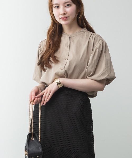 aity（アイティ）の「M-5L ブラウス風 パフスリーブ半袖Tシャツ 夏服（Tシャツ/カットソー・レディース・ミント/グレイッシュベージュ/ブラック/オフホワイト/チャコールグレー・4L～5L/LL～3L/M～Ｌ）」の11枚目の写真