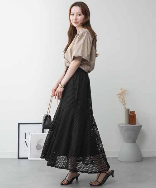 aity（アイティ）の「M-5L ブラウス風 パフスリーブ半袖Tシャツ 夏服（Tシャツ/カットソー・レディース・ミント/グレイッシュベージュ/ブラック/オフホワイト/チャコールグレー・4L～5L/LL～3L/M～Ｌ）」の15枚目の写真