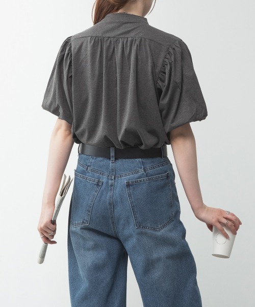 aity（アイティ）の「M-5L ブラウス風 パフスリーブ半袖Tシャツ 夏服（Tシャツ/カットソー・レディース・ミント/グレイッシュベージュ/ブラック/オフホワイト/チャコールグレー・4L～5L/LL～3L/M～Ｌ）」の17枚目の写真