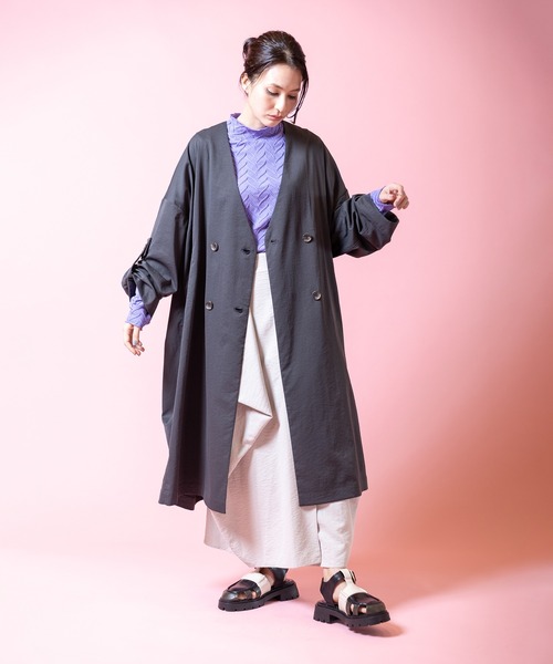 OSMOSIS（オズモーシス）の「ダブルブレストビッグコート（その他アウター・レディース・チャコール/カーキ/ライトベージュ・ONE SIZE）」の10枚目の写真