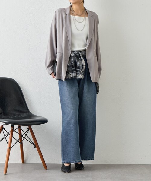 Jena espace merveilleux（ジェナ　エスパスメルヴェイユ）の「【WEB限定/軽やかに羽織れる】メッシュダブルボタンジャケット（テーラードジャケット・レディース・ネイビー/ベージュ/グレー・FREE）」の4枚目の写真