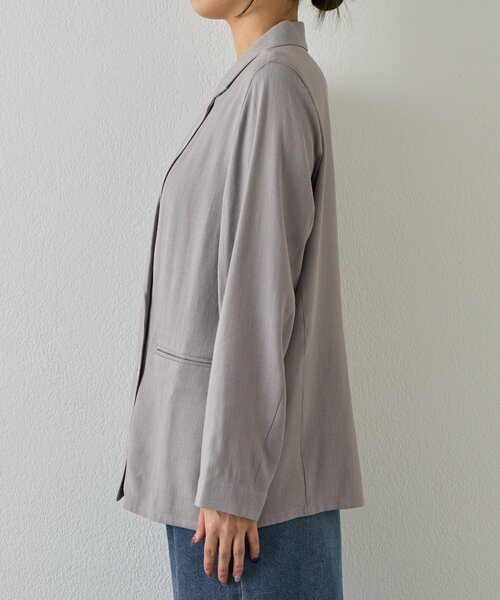 Jena espace merveilleux（ジェナ　エスパスメルヴェイユ）の「【WEB限定/軽やかに羽織れる】メッシュダブルボタンジャケット（テーラードジャケット・レディース・ネイビー/ベージュ/グレー・FREE）」の19枚目の写真