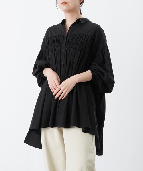LUCA/LADY LUCK LUCA（ルカ/レディラックルカ）の「LC/LLL 衿付きデザインシャーリングチュニック/シャーリングチュニックシャツ（シャツ/ブラウス・レディース・ブラック/オフホワイト・FREE）」の8枚目の写真