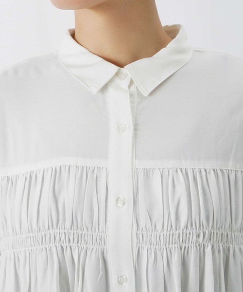 LUCA/LADY LUCK LUCA（ルカ/レディラックルカ）の「LC/LLL 衿付きデザインシャーリングチュニック/シャーリングチュニックシャツ（シャツ/ブラウス・レディース・ブラック/オフホワイト・FREE）」の20枚目の写真