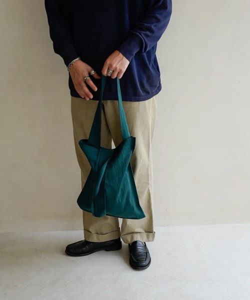 ITTI（イッチ）の「MARY INSIDE OUT TOTE - M / CERATO BRIGHT（トートバッグ・レディース・グリーン/レッド/ブラウン/ブラック・FREE）」の7枚目の写真