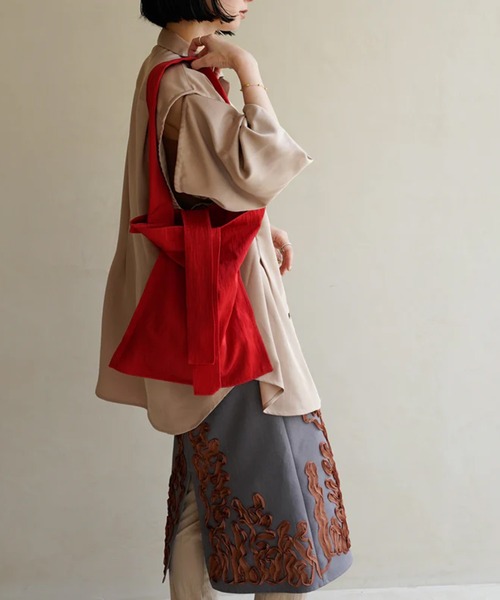 ITTI（イッチ）の「MARY INSIDE OUT TOTE - M / CERATO BRIGHT（トートバッグ・レディース・グリーン/レッド/ブラウン/ブラック・FREE）」の22枚目の写真