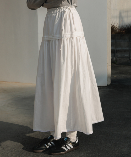DEHEVE（デヘヴェ）の「Ruffle Long Skirt [Ivory]（スカート・レディース・アイボリー・FREE）」の8枚目の写真