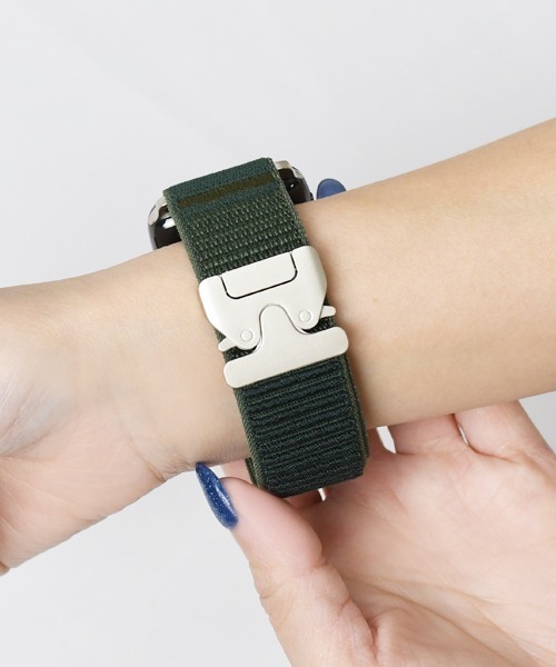 Fun & Daily（ファンアンドデイリー）の「Apple Watch Nylon Buckle Band / アップルウオッチバンド（デジタル腕時計・メンズ・ネイビー/グリーン/ブラック・A/B）」の17枚目の写真