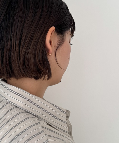 CANAL JEAN（キャナルジーン）の「Pt　【Silver925】プチフープゴールドピアス（ピアス（両耳用）・レディース・ゴールド・ONE SIZE）」の3枚目の写真