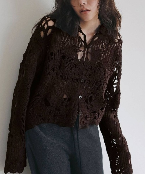 anuke(アンヌーク)の「anuke Embroidery Over Shirts エンブロイダリーオーバーシャツ/62620402(シャツ/ブラウス・レディース・ブラウン/アイボリー・ONE SIZE)」の2枚目の写真