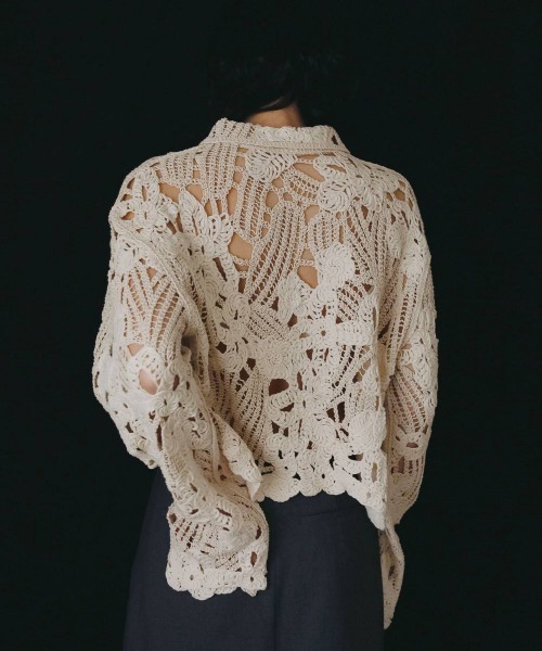 anuke(アンヌーク)の「anuke Embroidery Over Shirts エンブロイダリーオーバーシャツ/62620402(シャツ/ブラウス・レディース・ブラウン/アイボリー・ONE SIZE)」の5枚目の写真