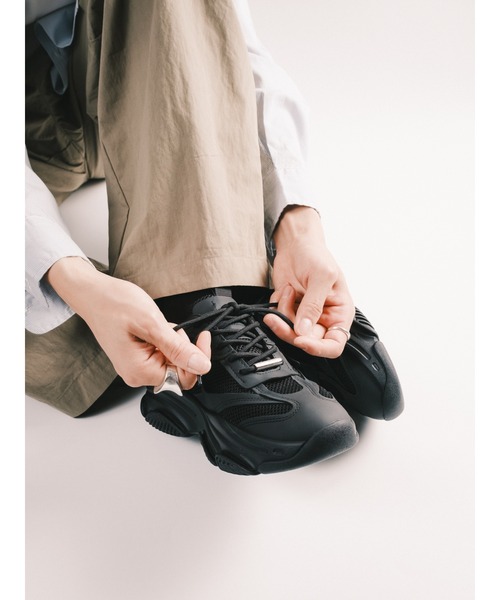 STEVE MADDEN（スティーブマデン）の「ボリュームソールスニーカー/S.MADDEN POSSESSION-M-RS（スニーカー・メンズ・ブラック×ブラック/ブラック・26.0cm/26.5cm/27.0cm/27.5cm/28.0cm）」の2枚目の写真