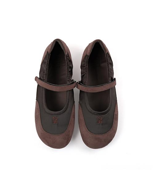 FOGGY MOODY(ポギムディ)の「Twins 0041. Symbol Mary-Jane Flats - 3colors(バレエシューズ・レディース・ライトグレー/ブラック/ブラウン・22.5cm/23cm/23.5cm/24cm/24.5cm/25cm)」の3枚目の写真