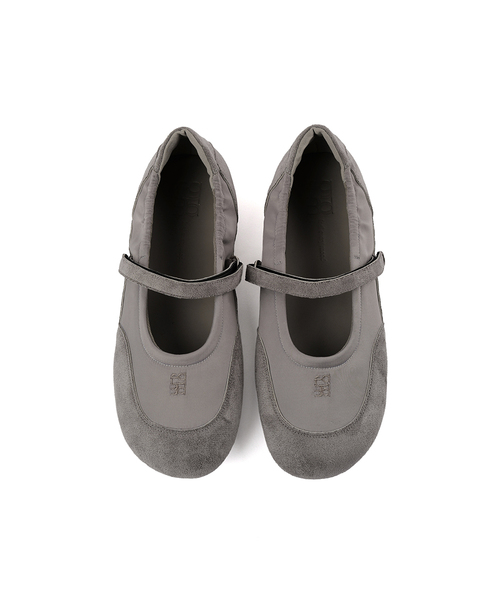 FOGGY MOODY(ポギムディ)の「Twins 0041. Symbol Mary-Jane Flats - 3colors(バレエシューズ・レディース・ライトグレー/ブラック/ブラウン・22.5cm/23cm/23.5cm/24cm/24.5cm/25cm)」の1枚目の写真